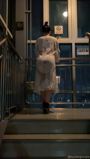 【2023-06-01】Taking all off outside..💓.m4v